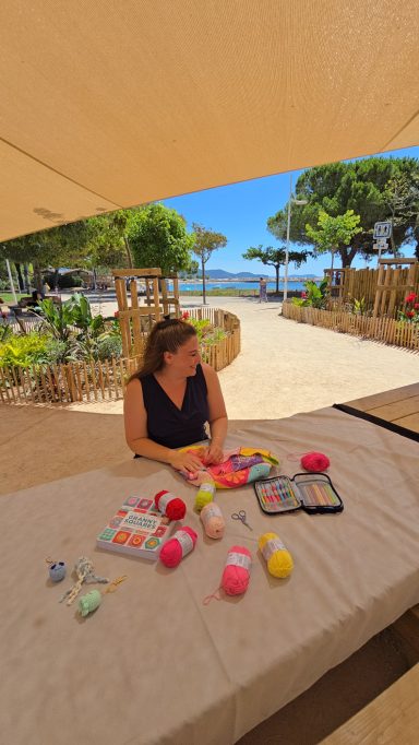 Atelier collectif de crochet animé par Jennifer au Mourillon, Toulon